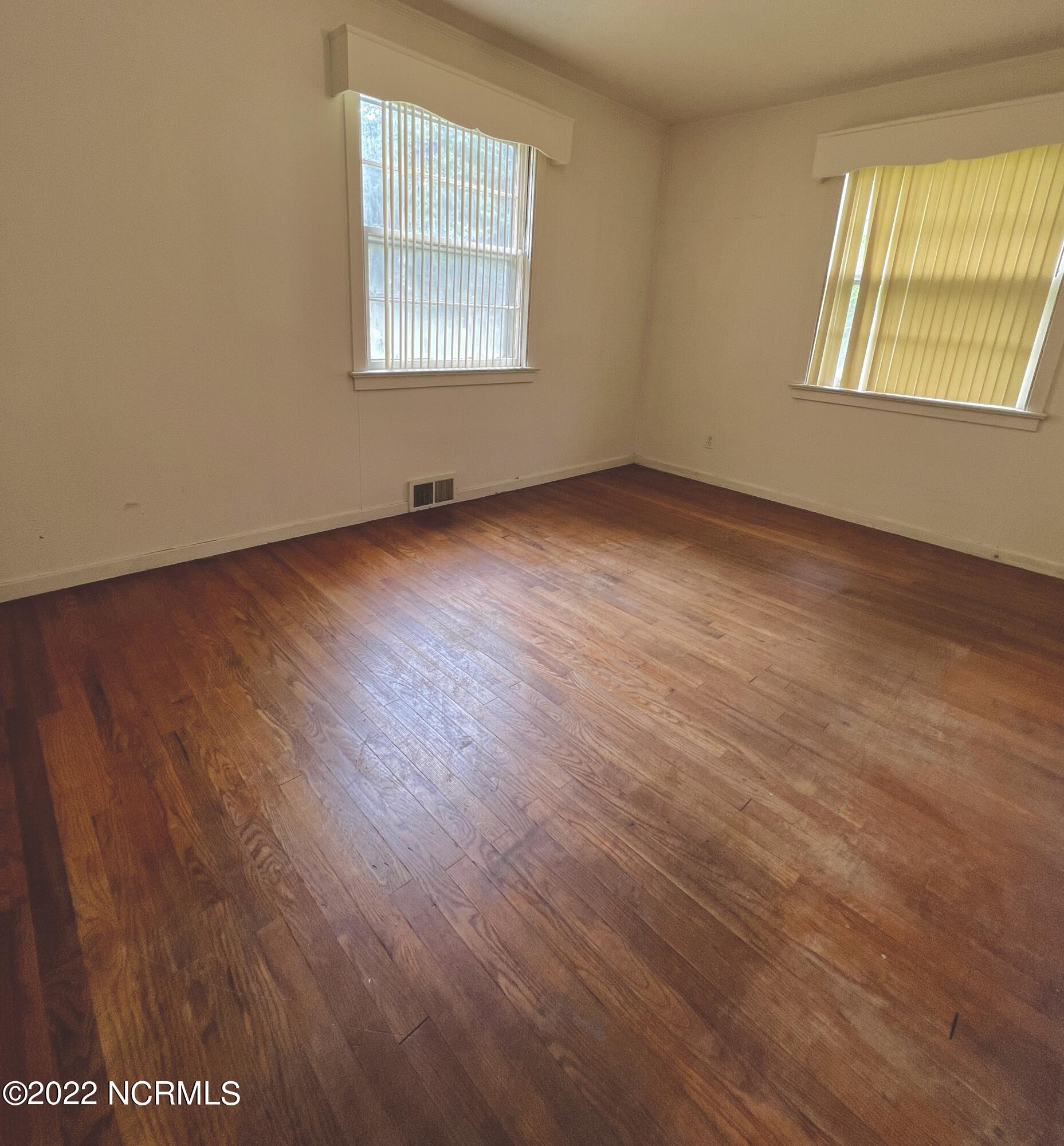 616 Meriwether Lane Kinston, NC 28501 - Photo 27 of 37 69C4353A-F837-46DC-8F48-E1934336ACFB