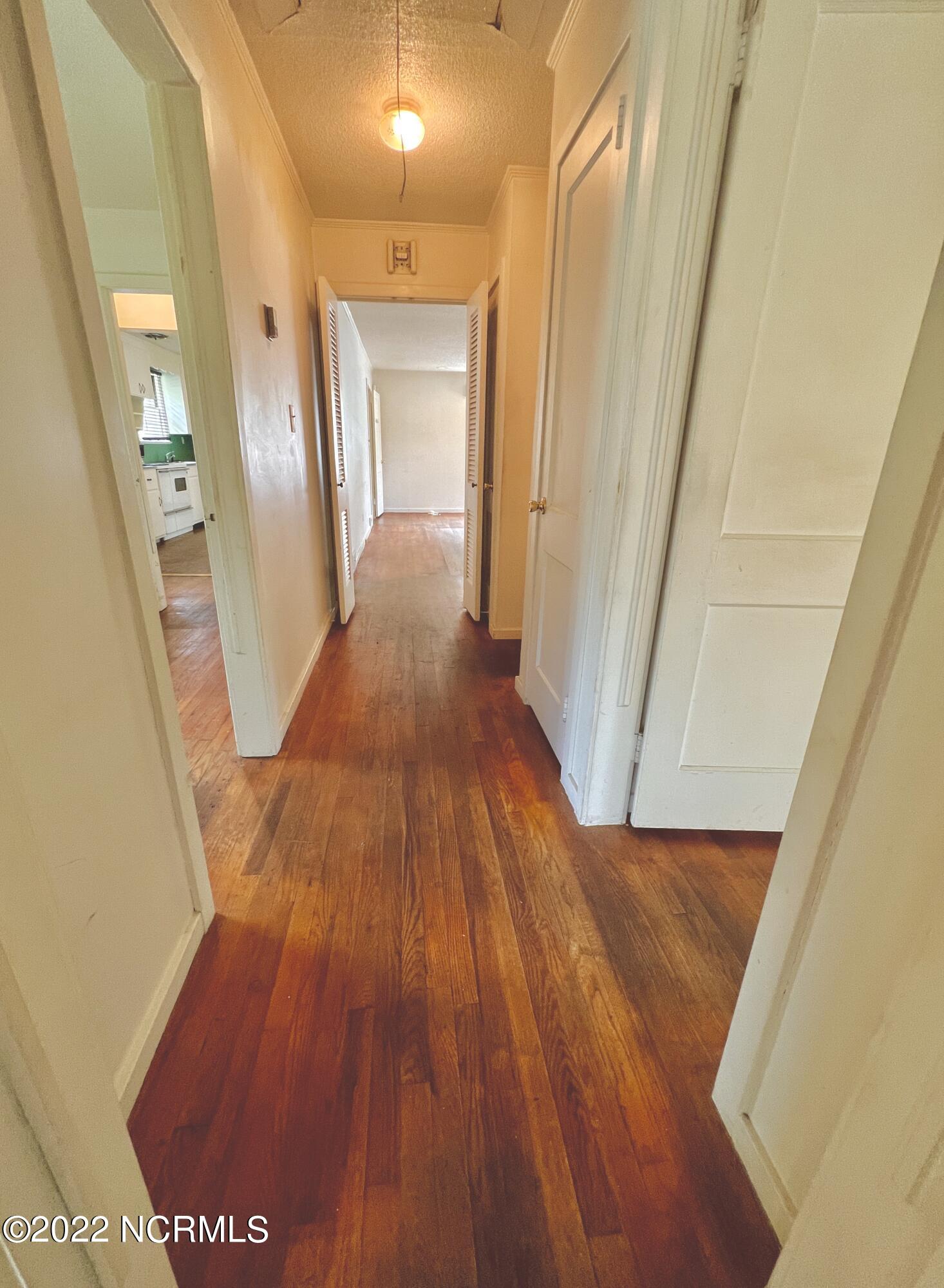616 Meriwether Lane Kinston, NC 28501 - Photo 31 of 37 38CE11C5-F985-42F4-8877-B720A9C20485