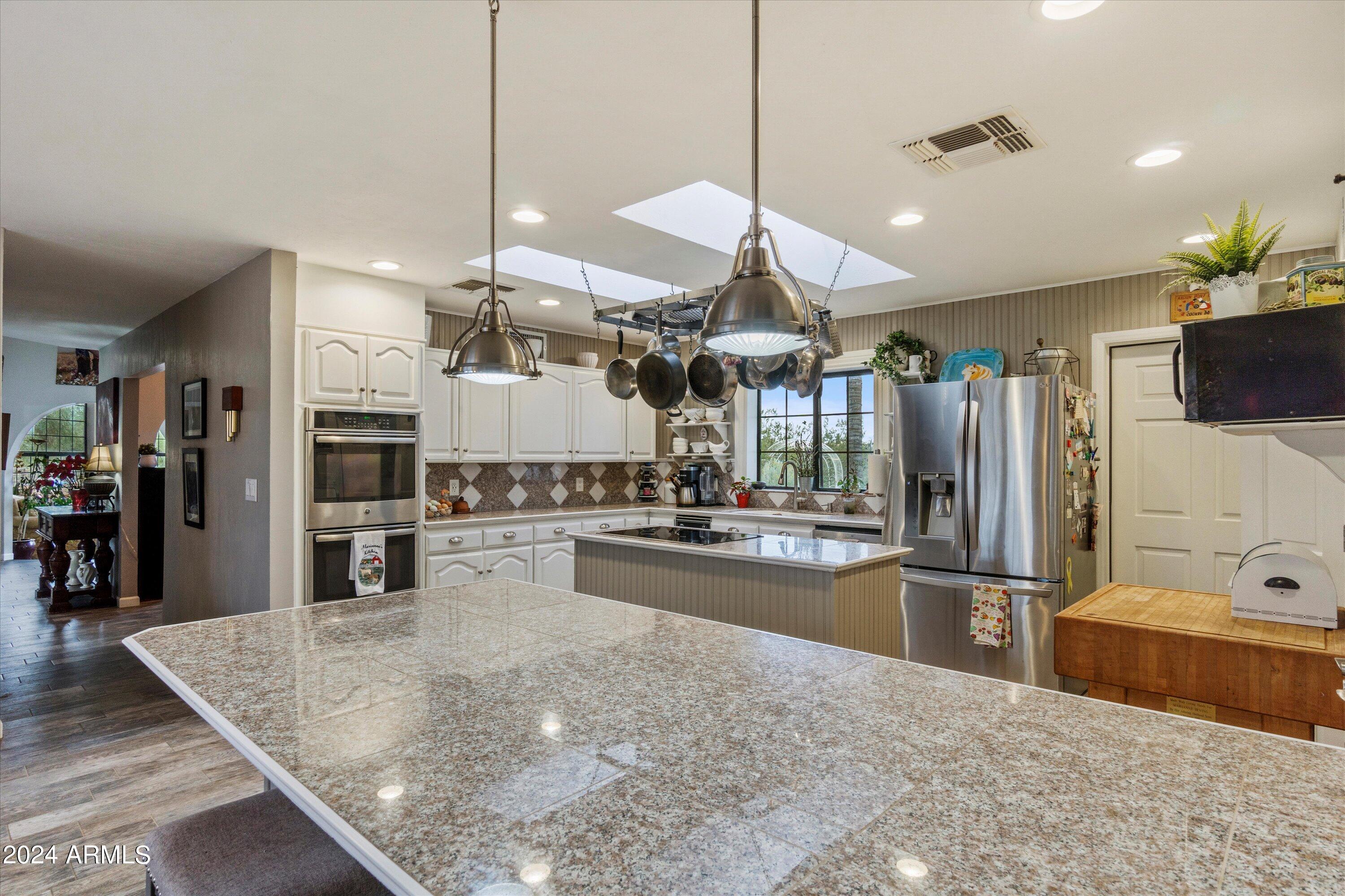 414 West Ridgecrest Road Phoenix, AZ 85086 - Photo 24 of 81 23-Kitchen