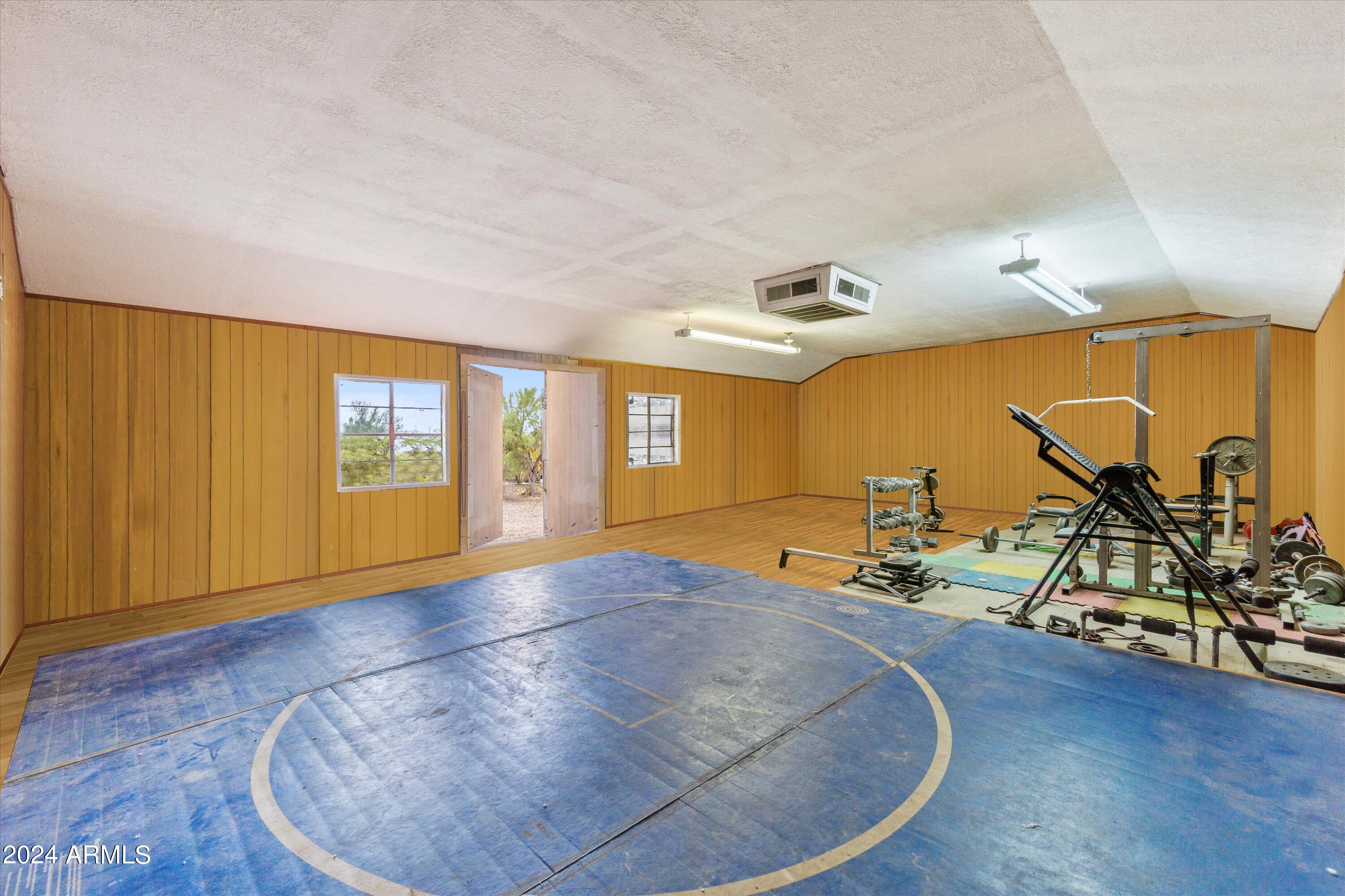 414 West Ridgecrest Road Phoenix, AZ 85086 - Photo 45 of 81 44-WORKSHOP