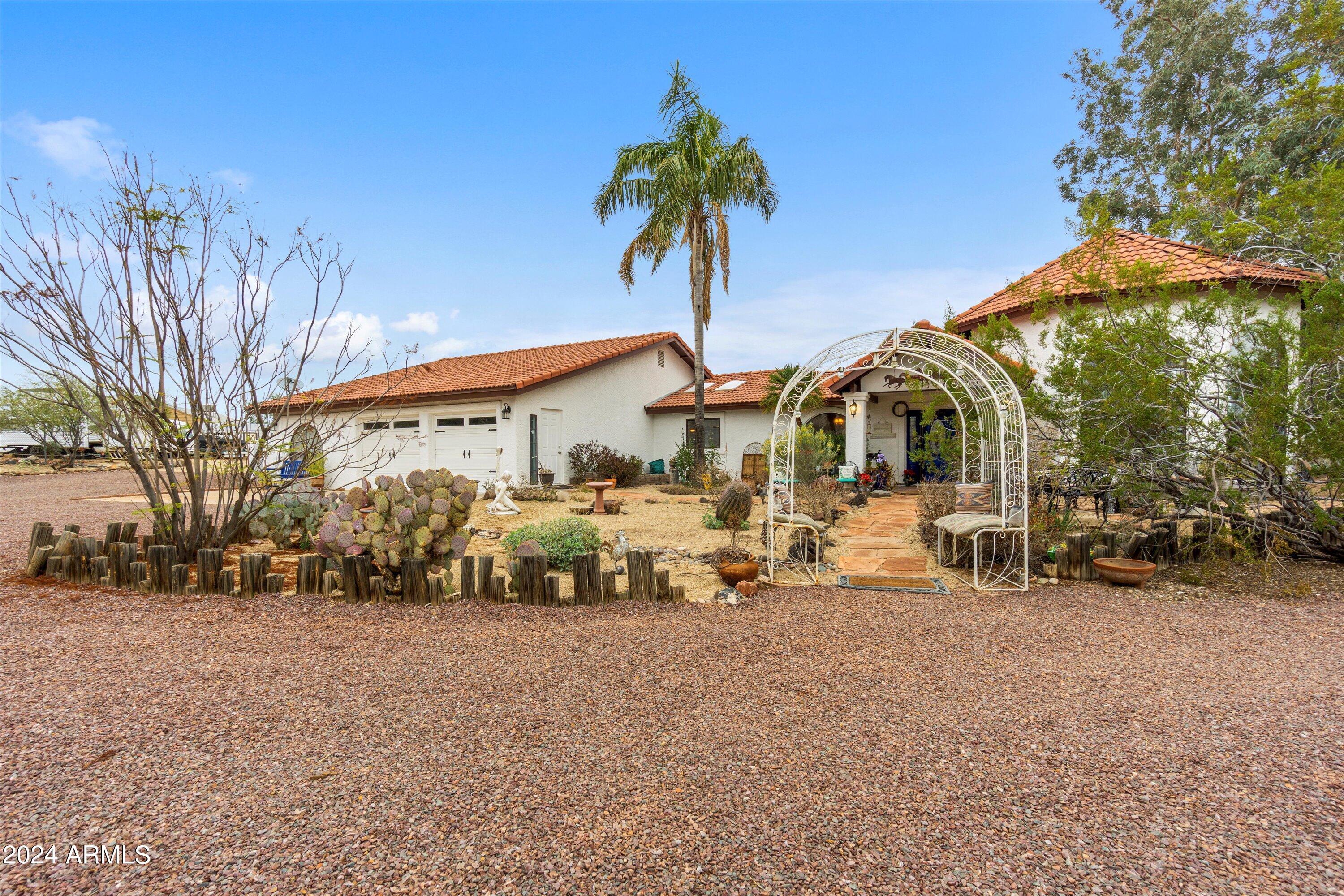 414 West Ridgecrest Road Phoenix, AZ 85086 - Photo 5 of 81 04-Front of Home