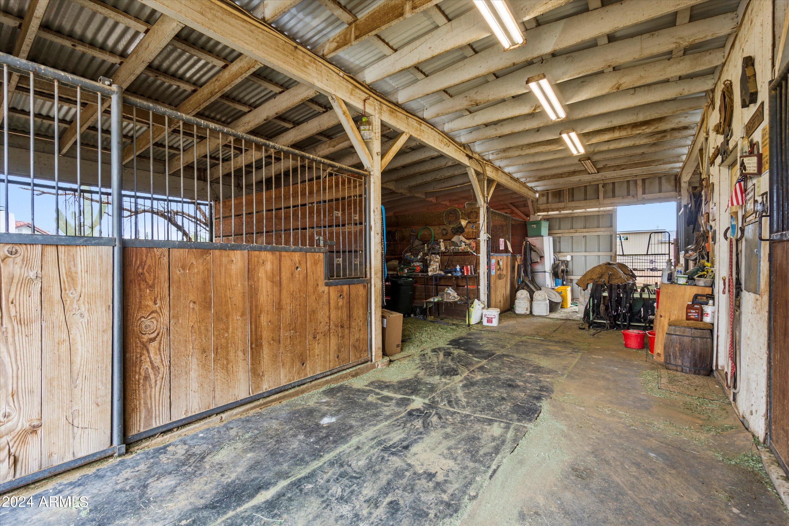 414 West Ridgecrest Road Phoenix, AZ 85086 - Photo 54 of 81 42-Barn