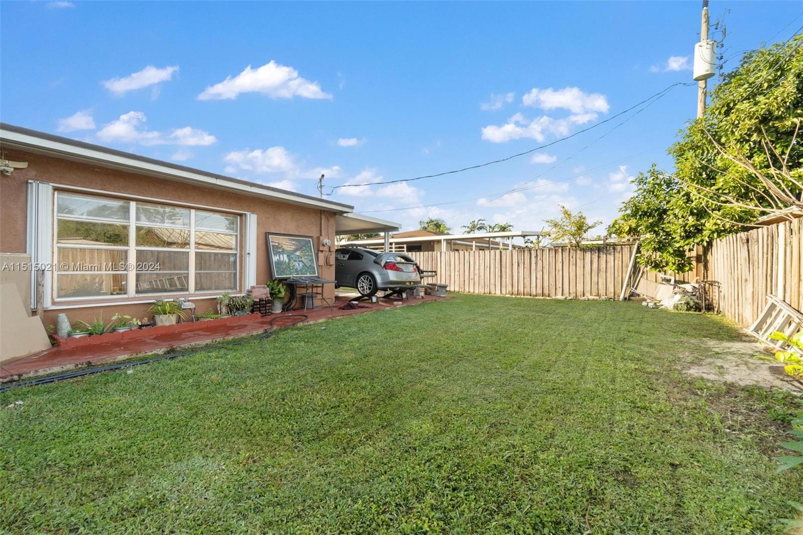 20501 Southwest 116th Road Miami, FL 33189 - Photo 13 of 39 Gallery Image 13