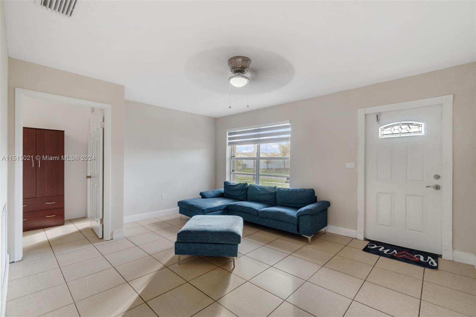 20501 Southwest 116th Road Miami, FL 33189 - Photo 15 of 39 Gallery Image 15