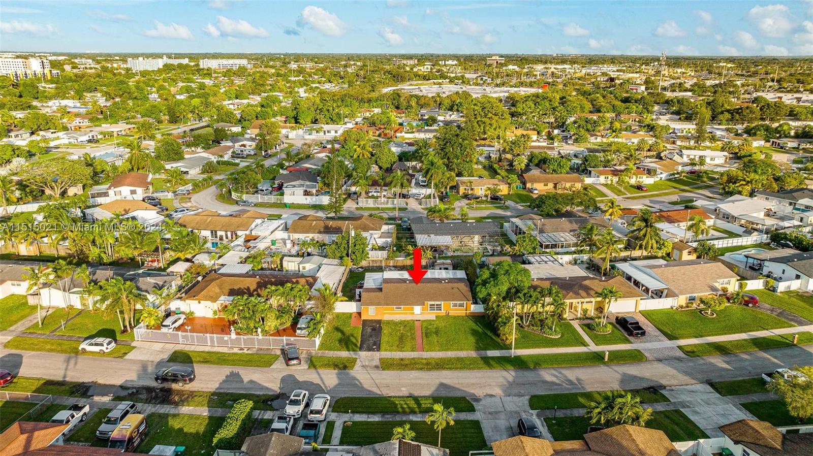 20501 Southwest 116th Road Miami, FL 33189 - Photo 8 of 39 Gallery Image 8