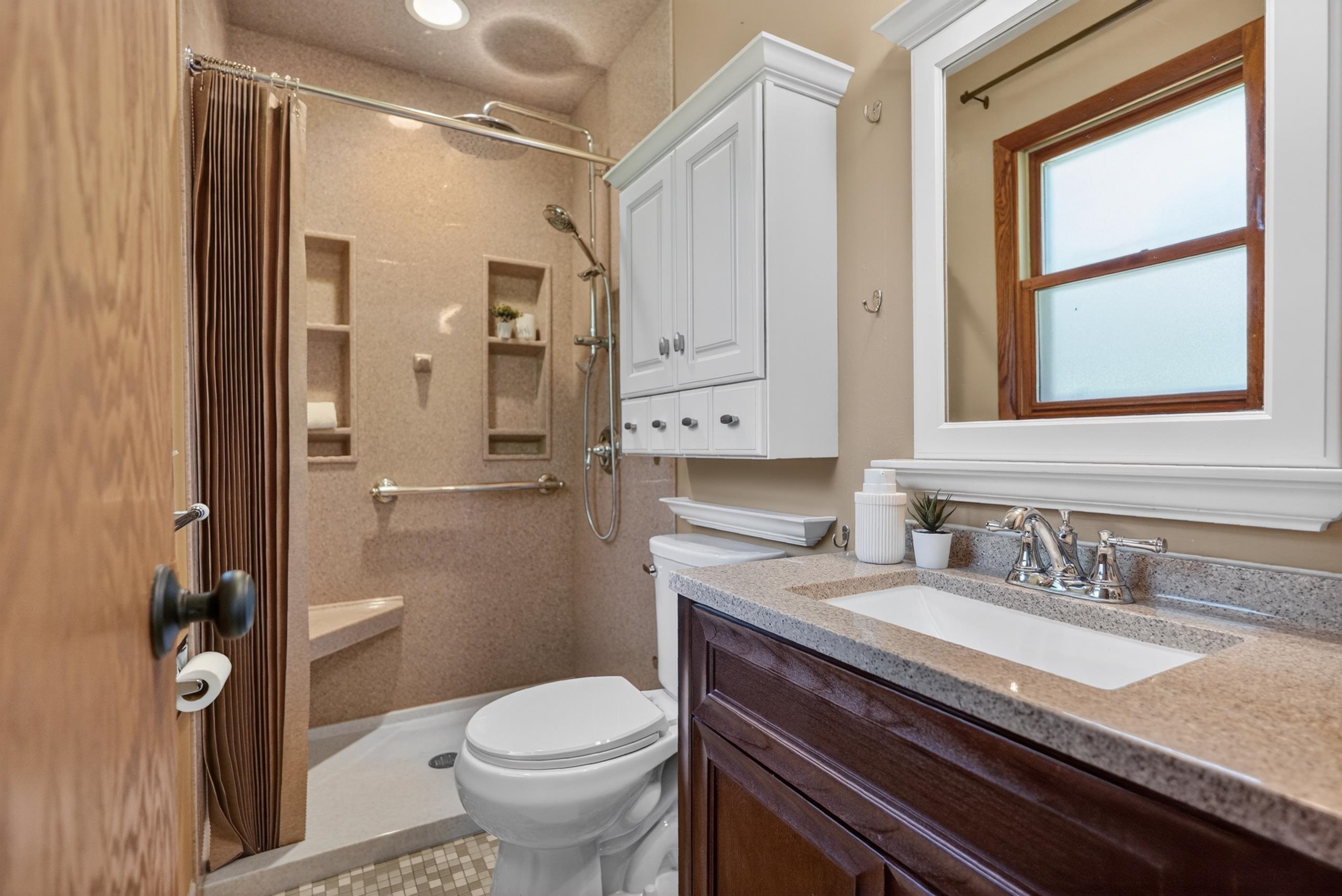 5717 Piping Rock Road Madison, WI 53711 - Photo 20 of 55