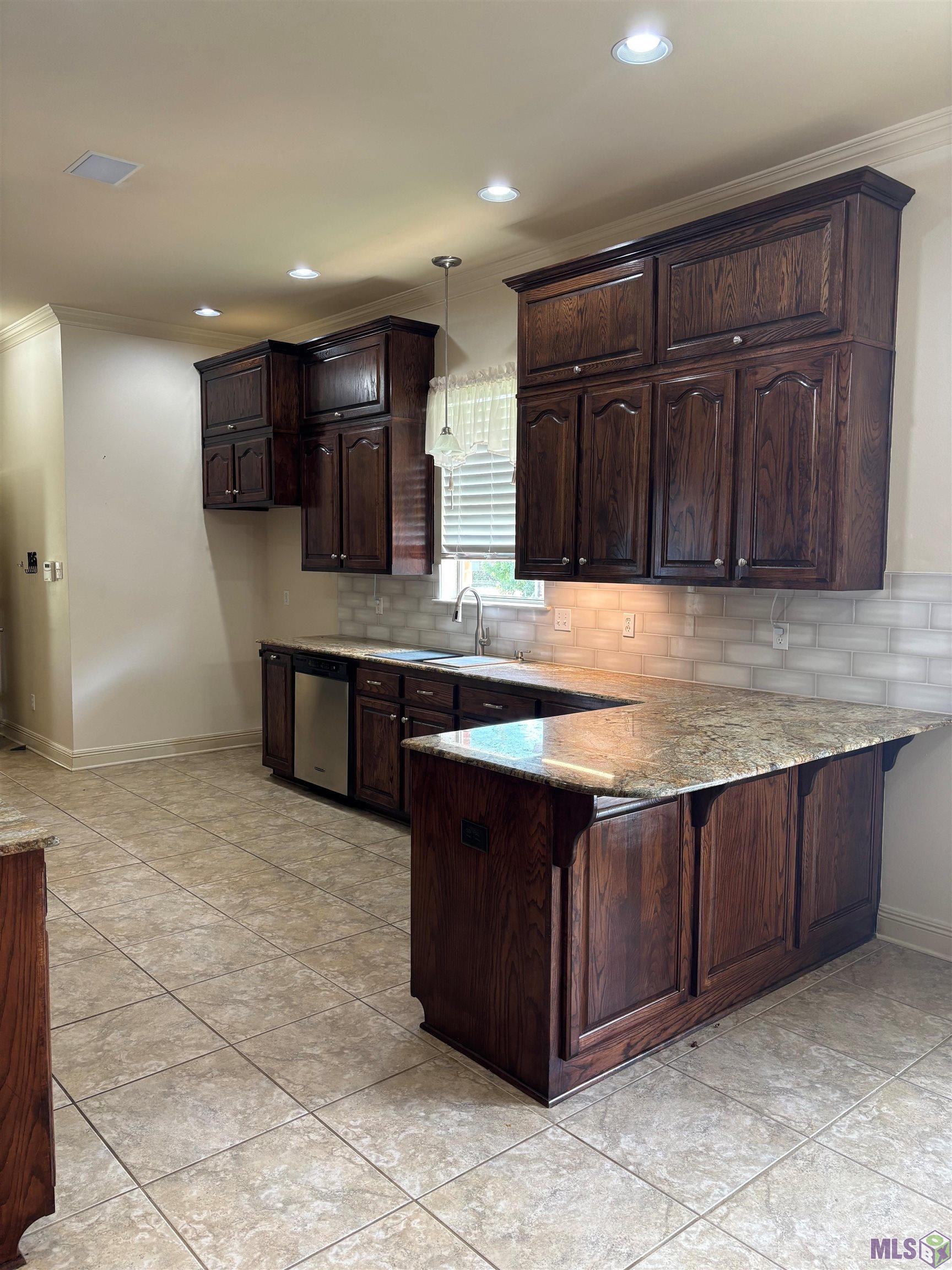 8946 Foxgate Drive St. George, LA 70809 - Photo 14 of 30