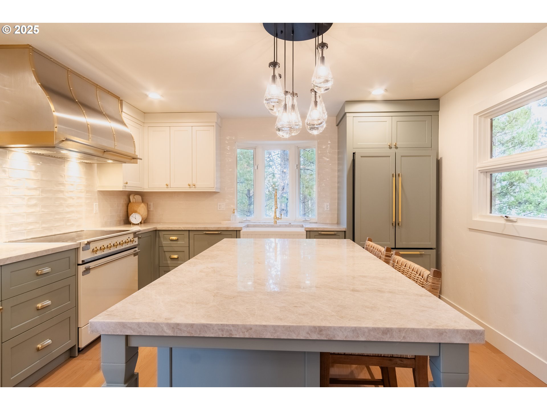 17898 Acer Lane Bend, OR 97707 - Photo 12 of 41