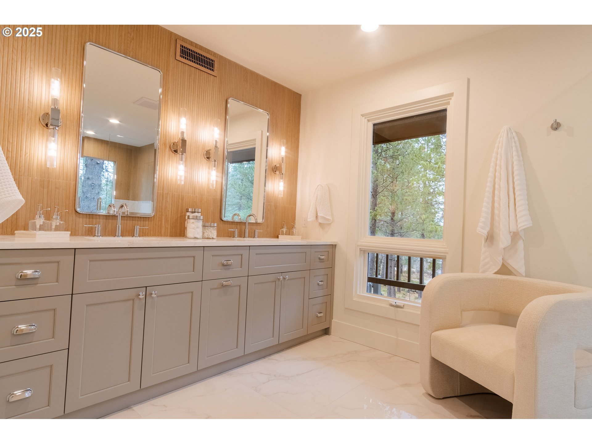 17898 Acer Lane Bend, OR 97707 - Photo 18 of 41