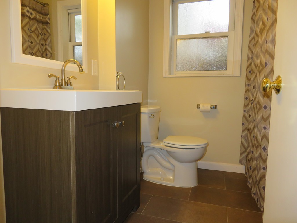 243 Main Street, Unit D2 Reading, MA 01867 - Photo 3 of 30 Gallery Image 3