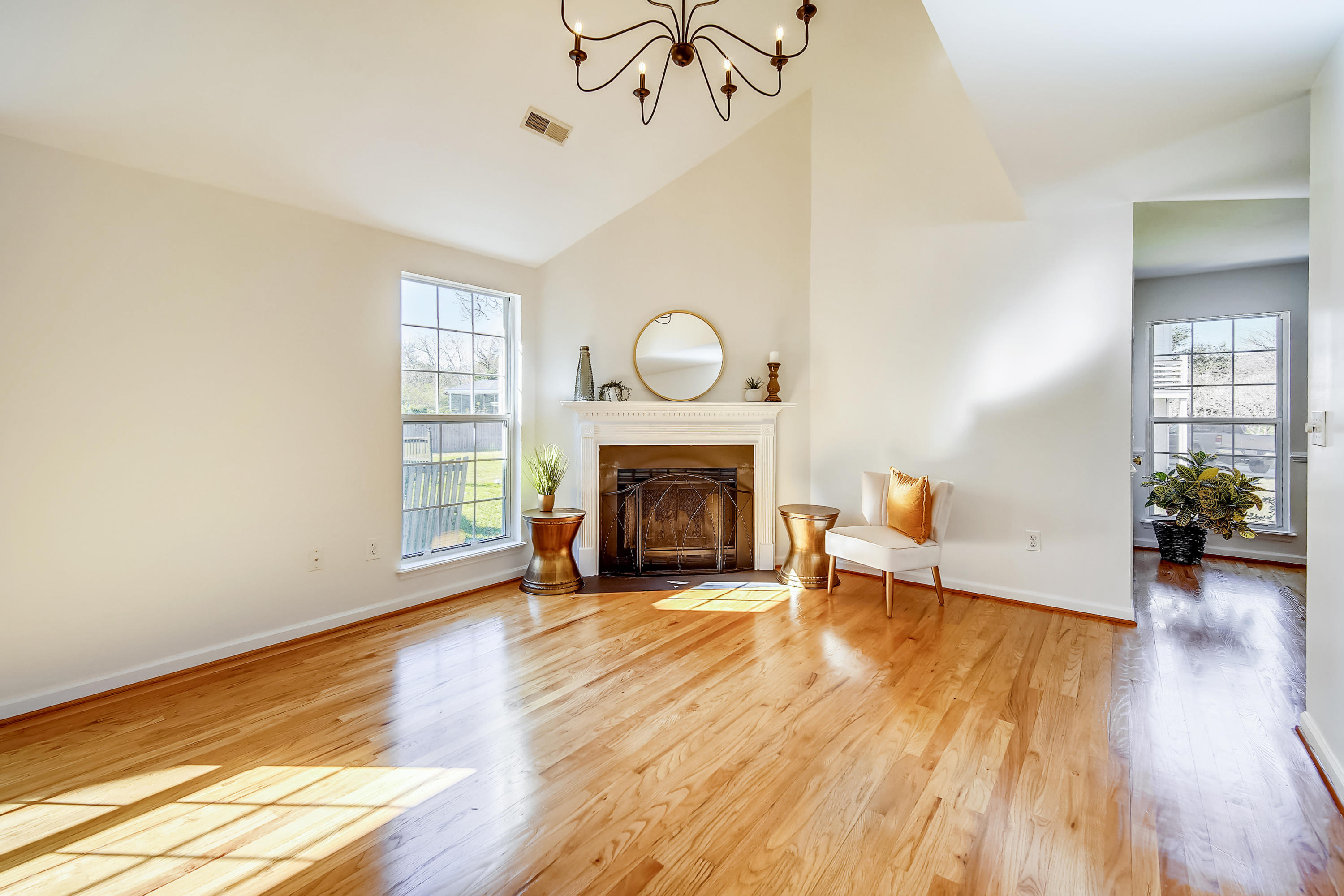 782 Shell Sand Road Charleston, SC 29412 - Photo 3 of 20 Main Level-Living Room-DSC08820