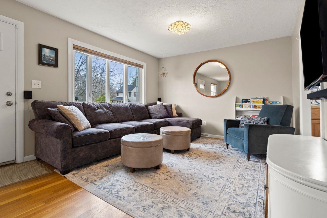 16 Applevale Drive Dover, NH 03820 - Photo 11 of 36