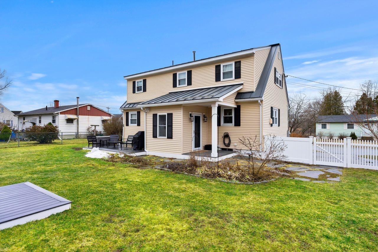 16 Applevale Drive Dover, NH 03820 - Photo 31 of 36