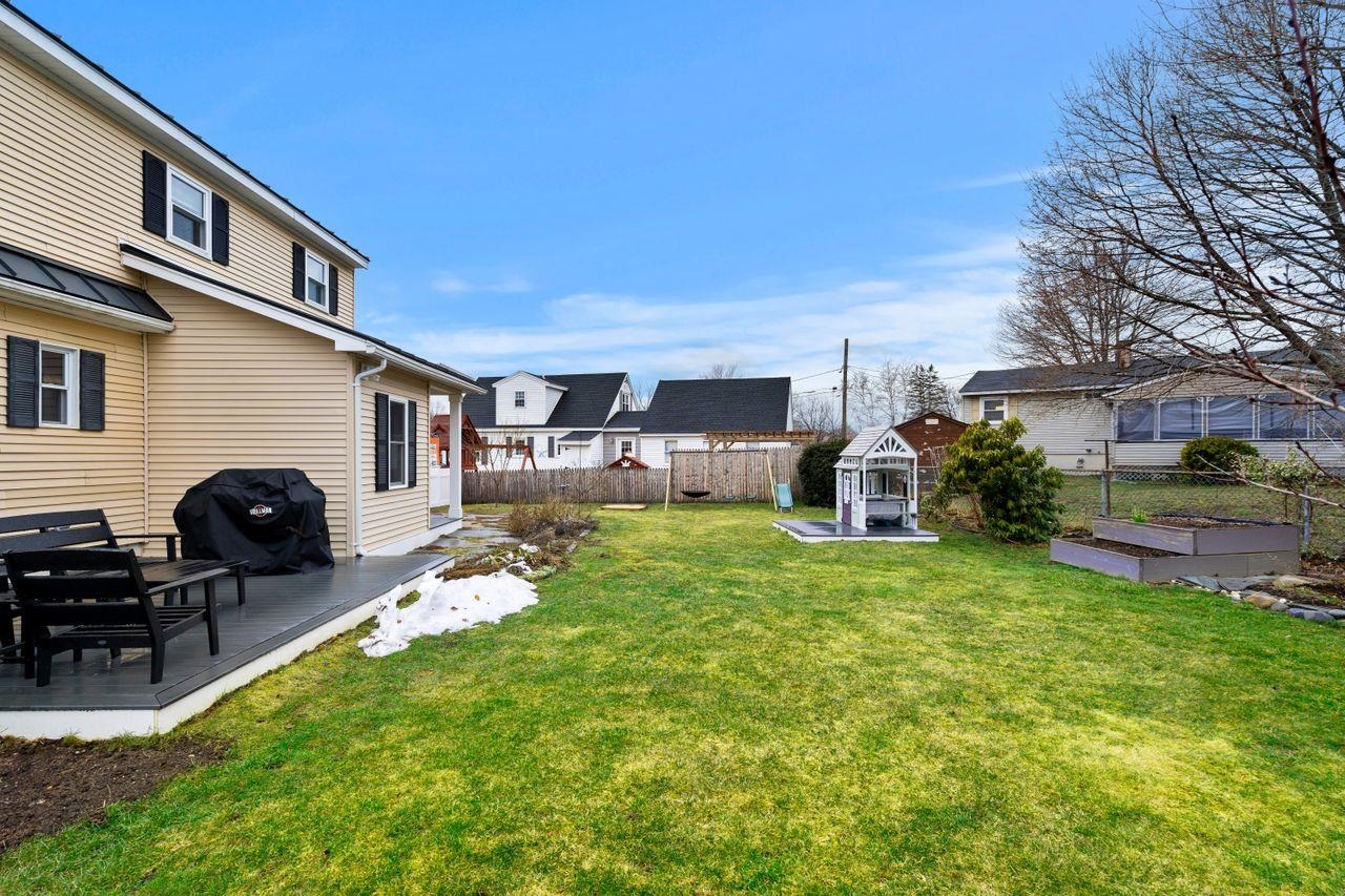 16 Applevale Drive Dover, NH 03820 - Photo 34 of 36