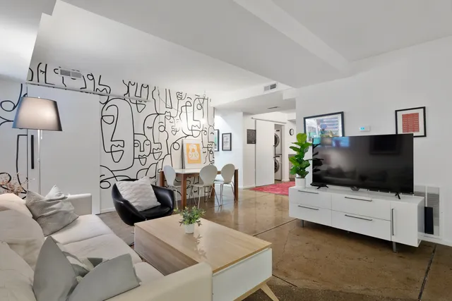 $25,000 | 1019 North Wolcott Avenue, Chicago, IL 60622