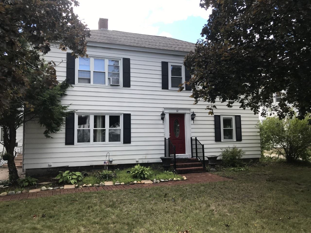 12 Furbush Street Rochester, NH 03867 - Photo 1 of 32