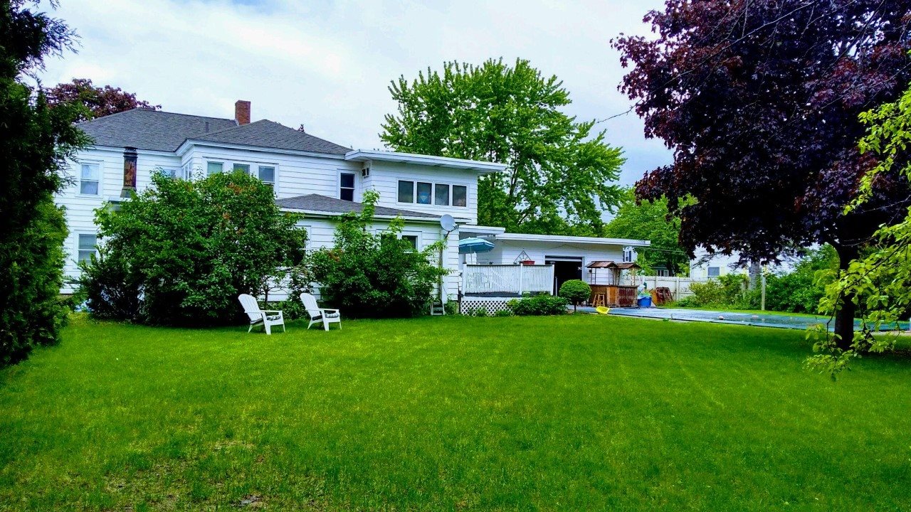 12 Furbush Street Rochester, NH 03867 - Photo 4 of 32