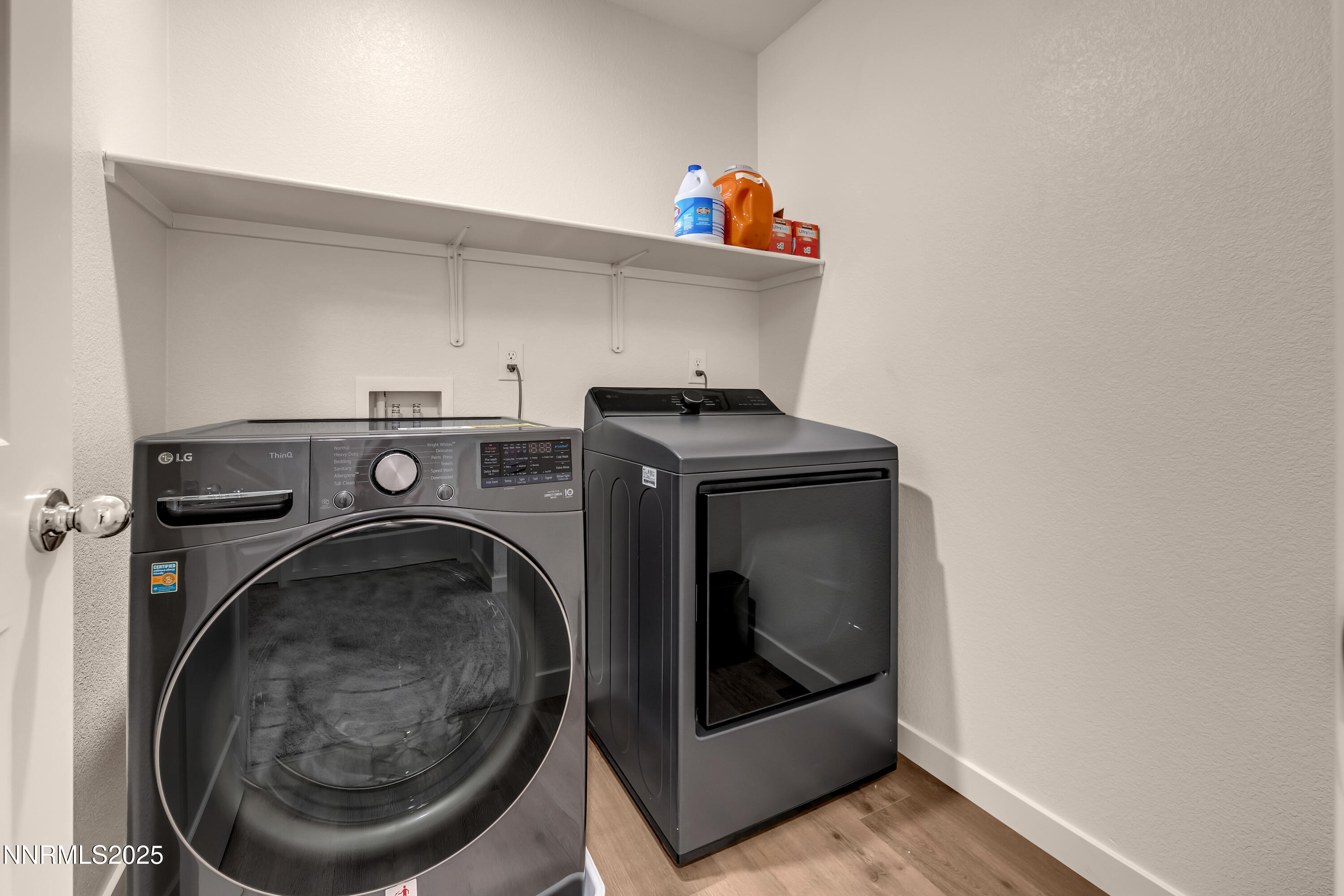 7754 Wandering Way Reno, NV 89506 - Photo 21 of 37 a utility room with dryer and washer