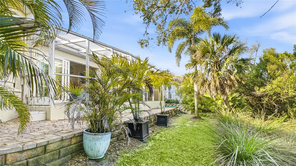 288 Woods Point Road Osprey, FL 34229 - Photo 29 of 44 Gallery Image 29