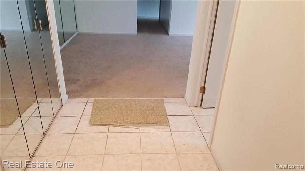 29640 Middlebelt Road, Unit 1603 Farmington, MI 48334 - Photo 2 of 31