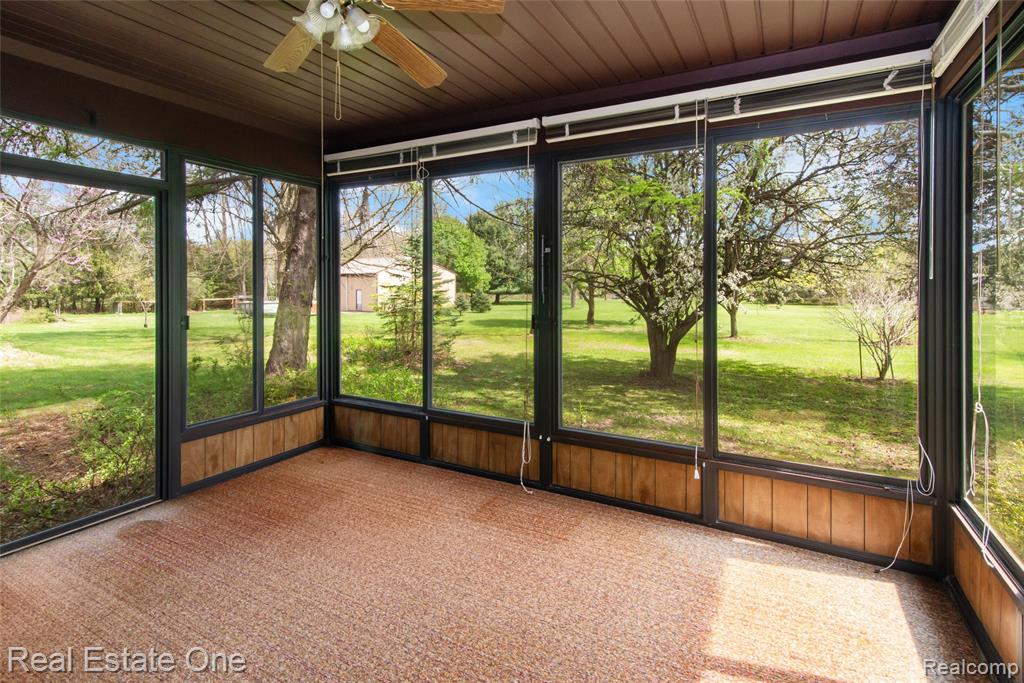 9050 Earhart Road South Lyon, MI 48178 - Photo 16 of 55