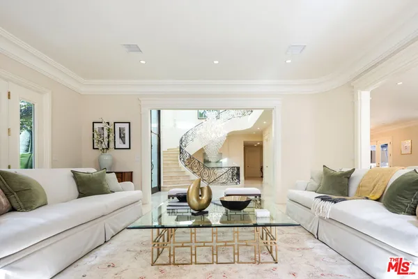 $39,900 | 1350 Benedict Canyon Drive, Beverly Hills, CA 90210