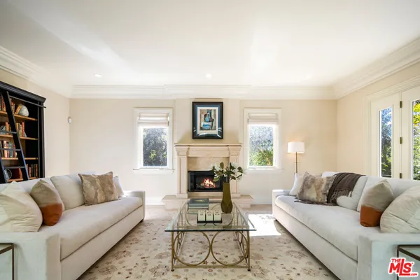 $39,900 | 1350 Benedict Canyon Drive, Beverly Hills, CA 90210