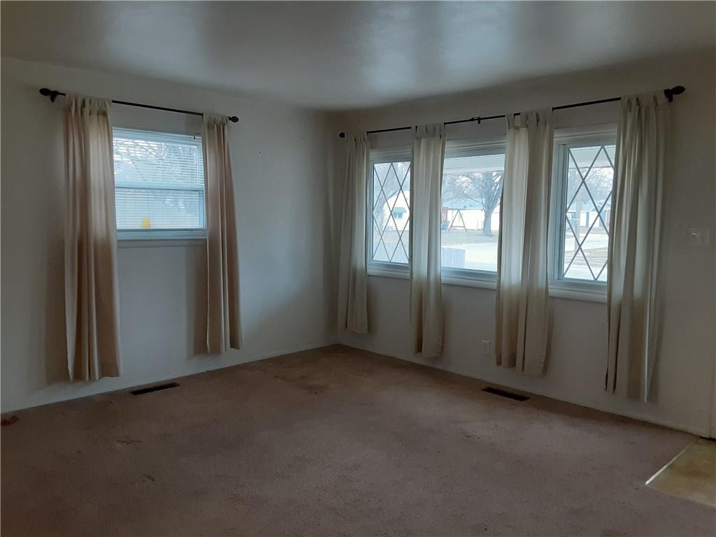 329 South Kenmore Road Indianapolis, IN 46219 - Photo 3 of 12 Gallery Image 3