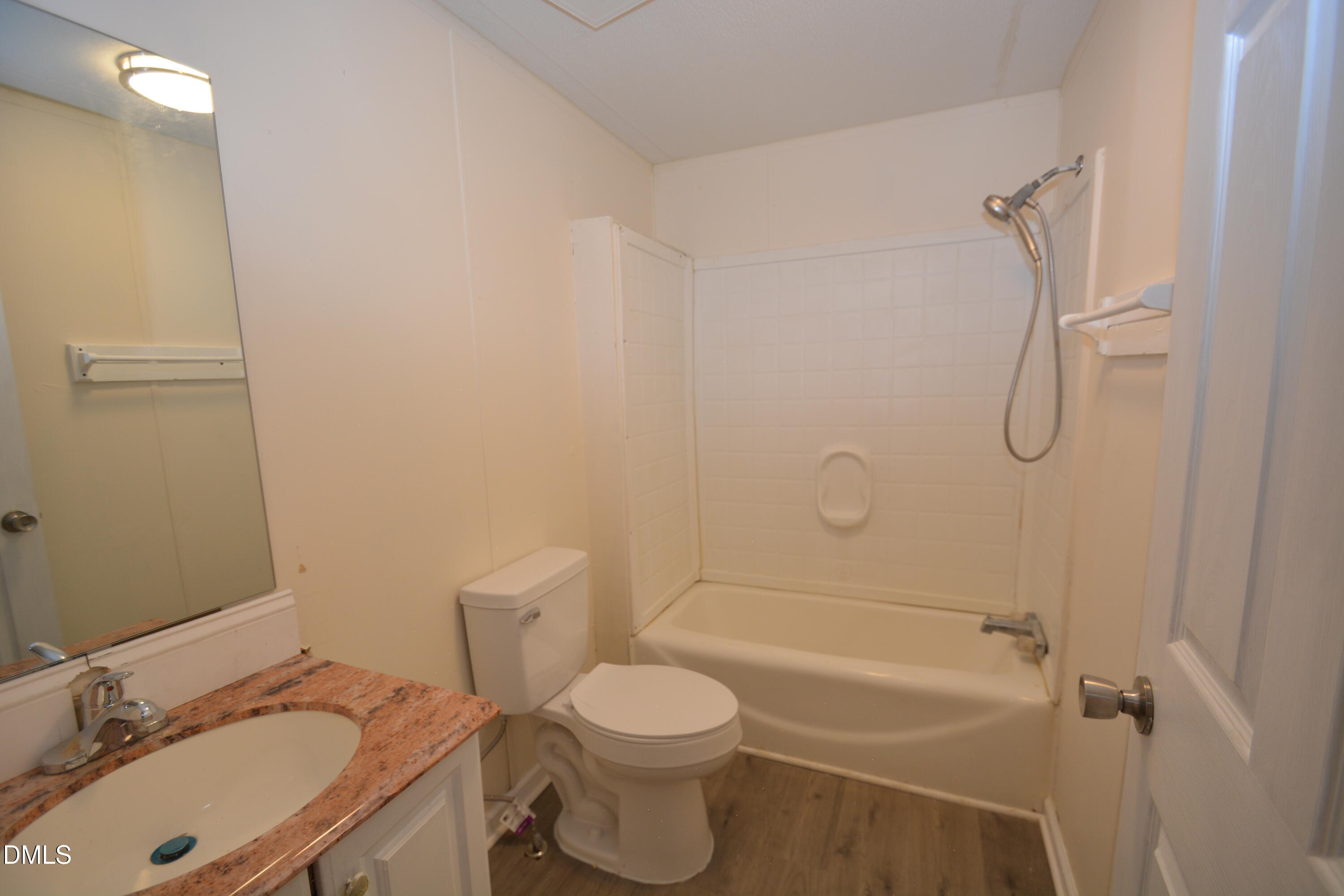 7005 Hodge Road Wendell, NC 27591 - Photo 6 of 11 DSC_0384