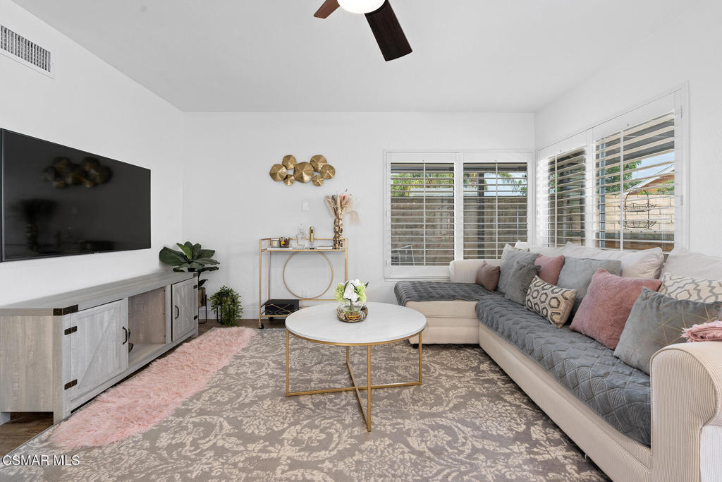 3910 Downey Court Simi Valley, CA 93063 - Photo 5 of 20