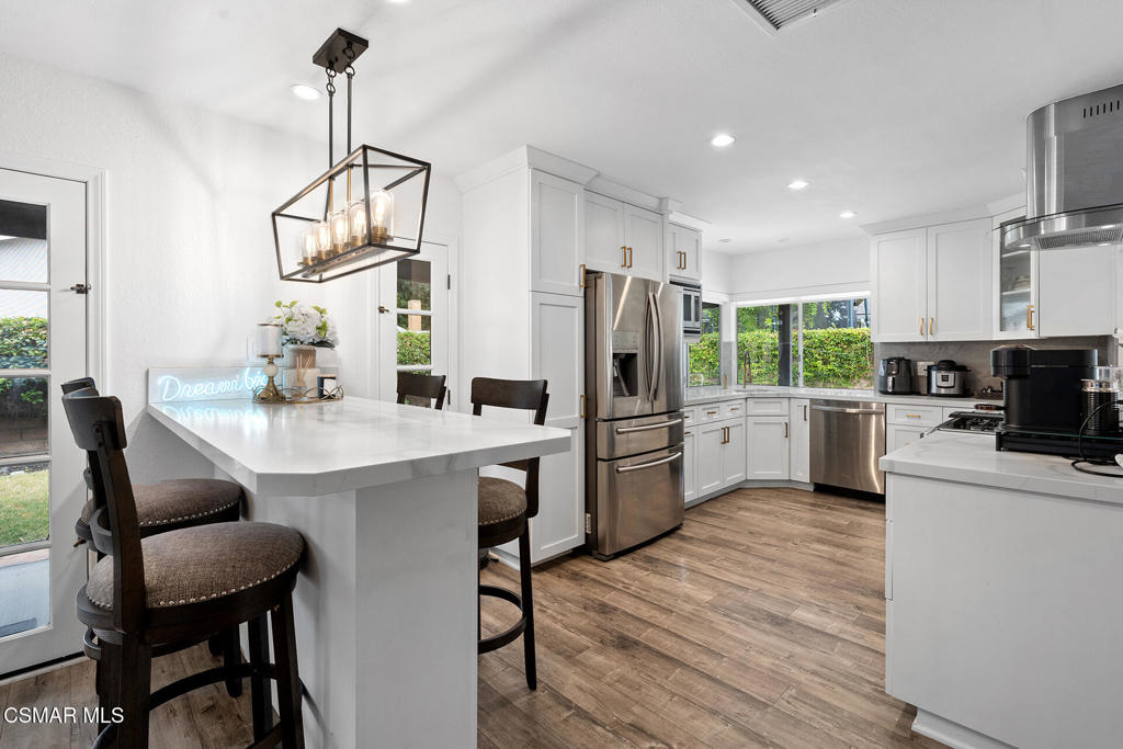 3910 Downey Court Simi Valley, CA 93063 - Photo 8 of 20