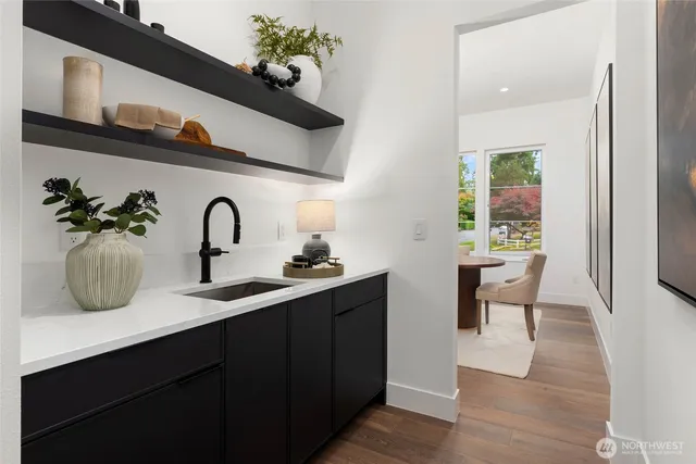 $4,395,000 | 10620 Northeast 28th Place, Bellevue, WA 98004