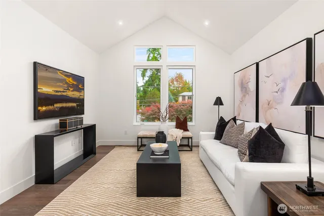 $4,395,000 | 10620 Northeast 28th Place, Bellevue, WA 98004