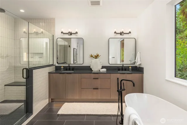 $4,395,000 | 10620 Northeast 28th Place, Bellevue, WA 98004