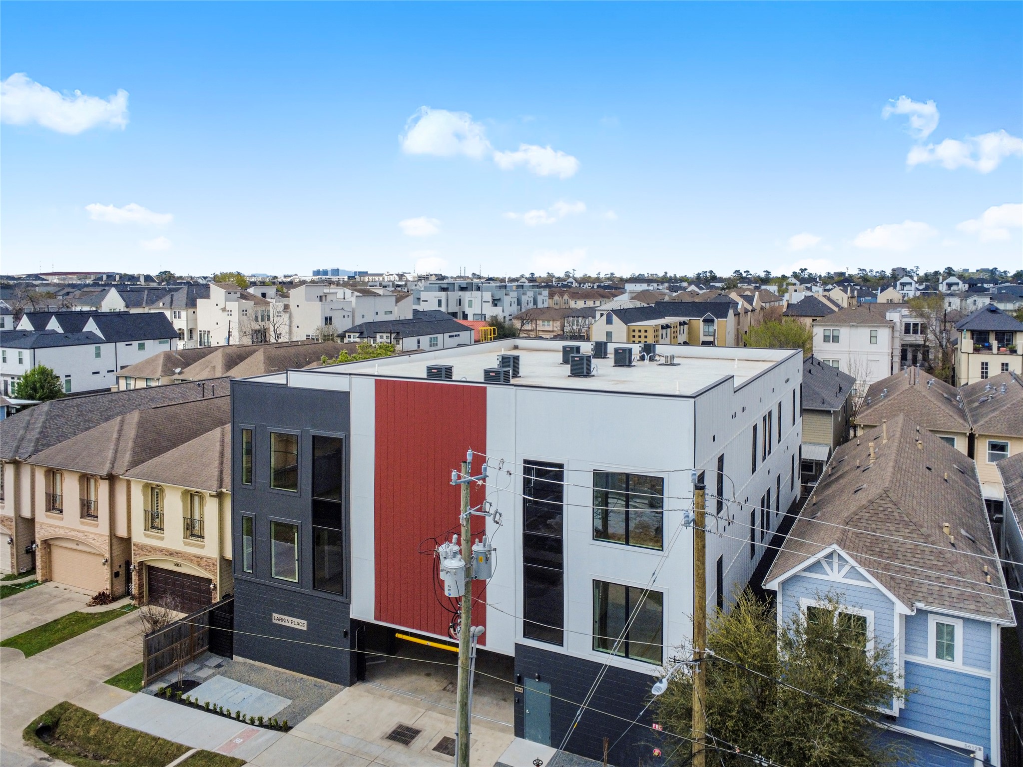 5614 Larkin Street, Unit B Houston, TX 77007 - Photo 1 of 18