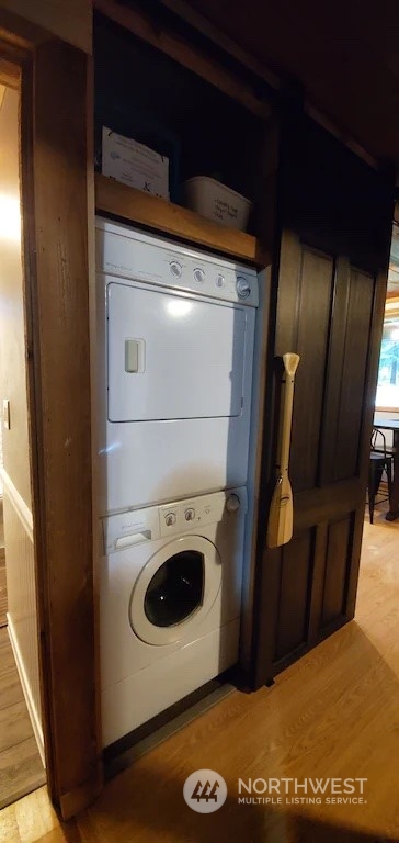 4825 Lerch Road Snohomish, WA 98290 - Photo 27 of 32 a close up view of a washer and dryer