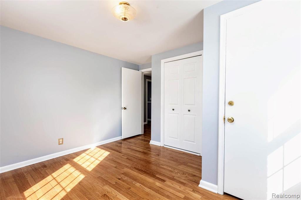 1442 Devonshire Road Grosse Pointe Park, MI 48230 - Photo 20 of 48