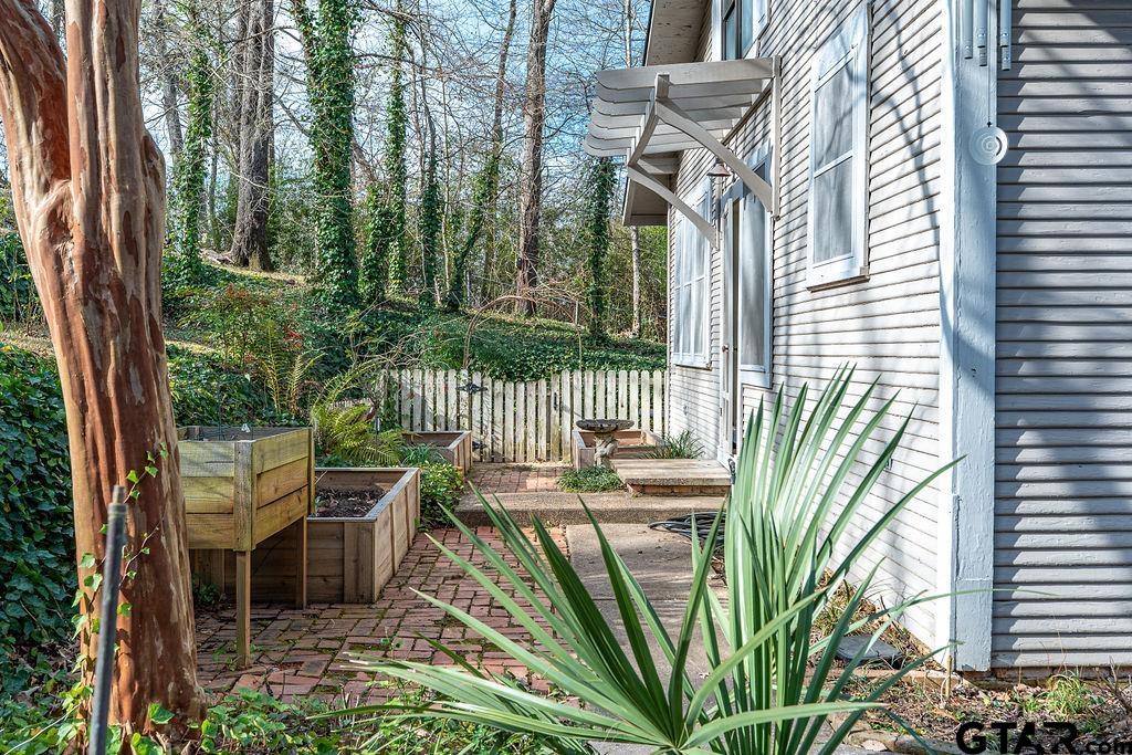 12517 South Hillcreek Road Whitehouse, TX 75791 - Photo 12 of 38