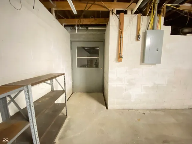 $224,900 | 1120 Maple Street, Mitchell, IN 47446