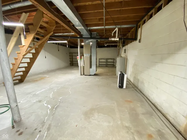 $224,900 | 1120 Maple Street, Mitchell, IN 47446