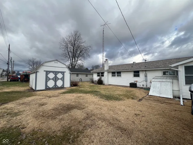 $224,900 | 1120 Maple Street, Mitchell, IN 47446