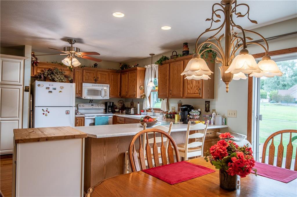 1025 South Keel Ridge Road Hermitage, PA 16148 - Photo 8 of 25