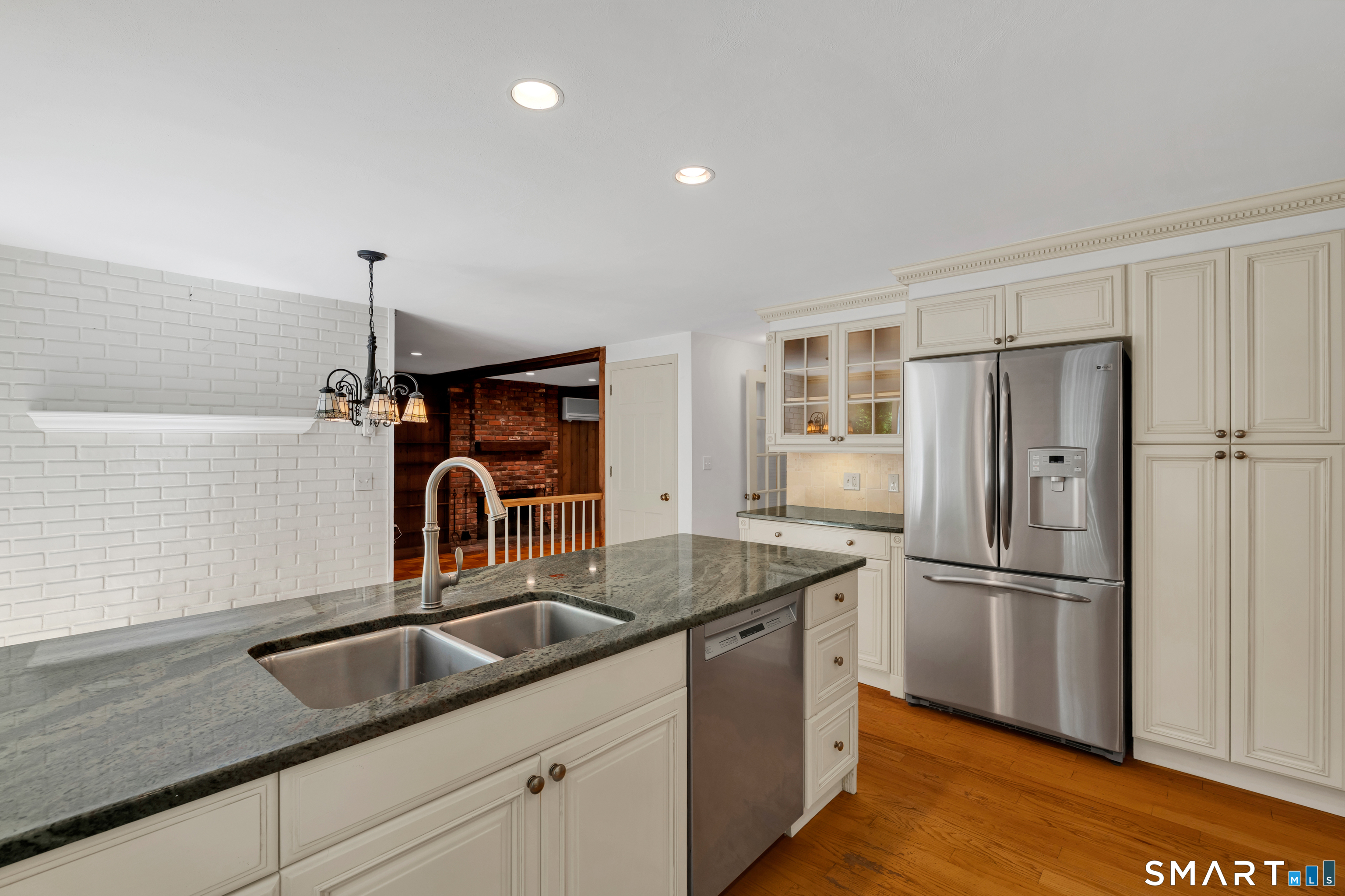 12 Wychwood Road Old Lyme, CT 06371 - Photo 11 of 25