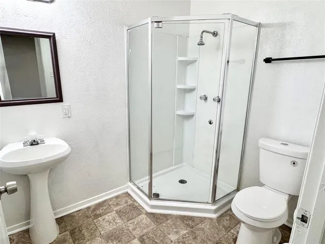 $1,995 | 141 Northwest Jayellen Avenue, Burleson, TX 76028