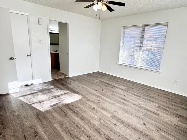 $1,995 | 141 Northwest Jayellen Avenue, Burleson, TX 76028