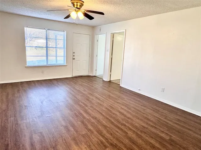 $1,995 | 141 Northwest Jayellen Avenue, Burleson, TX 76028