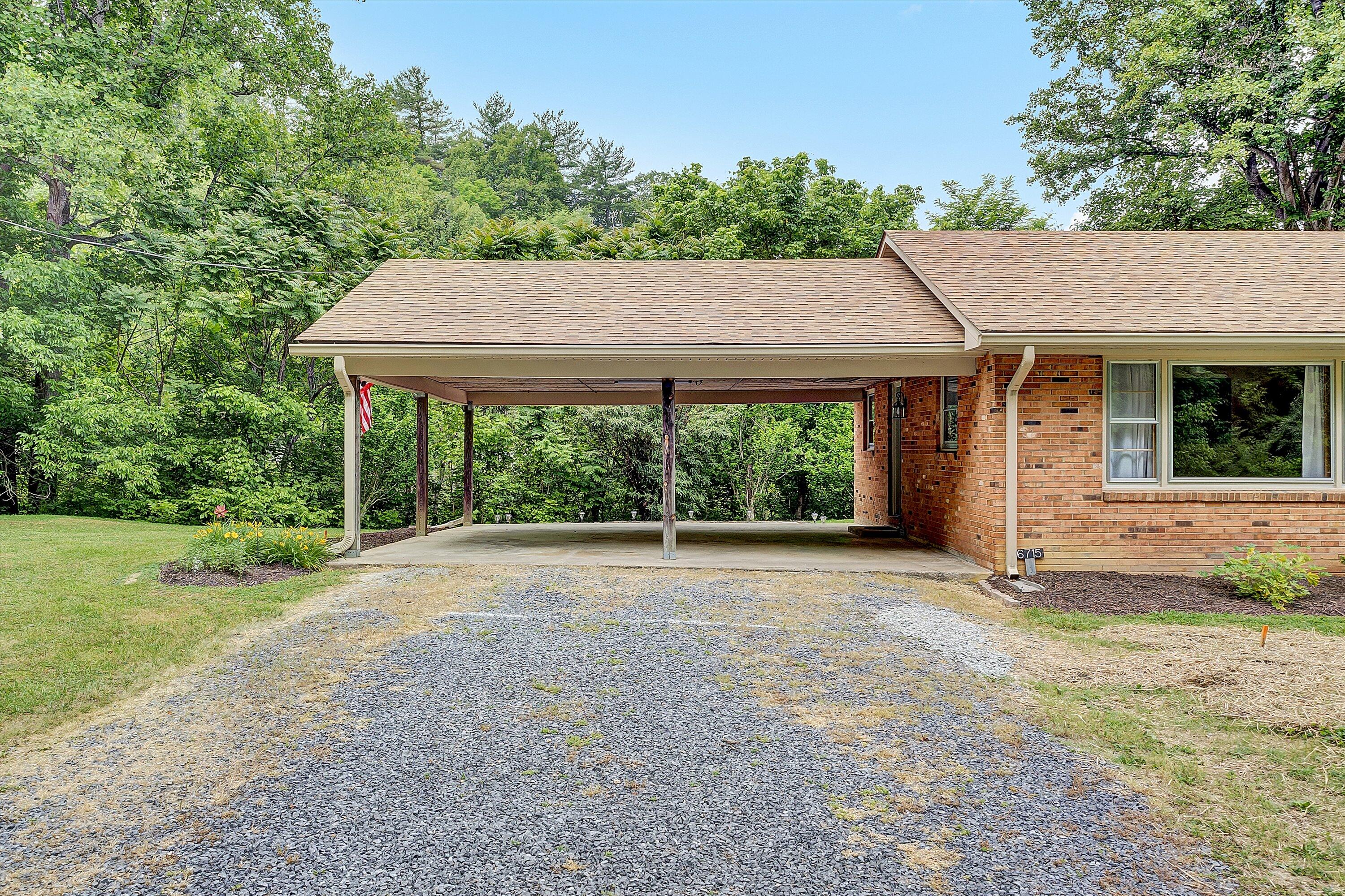 6715 McKinney Hollow Road Eagle Rock, VA 24085 - Photo 27 of 32 27-SGP-46