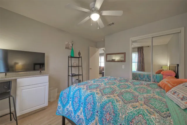 $349,900 | 7208 Bennett Avenue, Austin, TX 78752