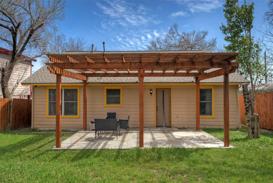 7208 Bennett Avenue Austin, TX 78752 - Photo 25 of 30 a view of a house with backyard and porch