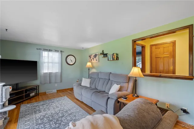 $275,000 | 7336 Wheatley Road, Cicero, NY 13057